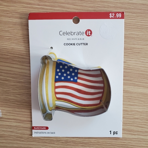 Fourth of July USA flag balloon cookie cutter party decor bundle - Picture 6 of 7